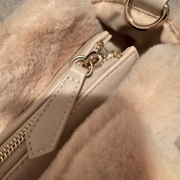 GUESS Faux Fur Quilted Satchel Bag with Pom-Pom – Beige – Never Used - Picture 7 of 12